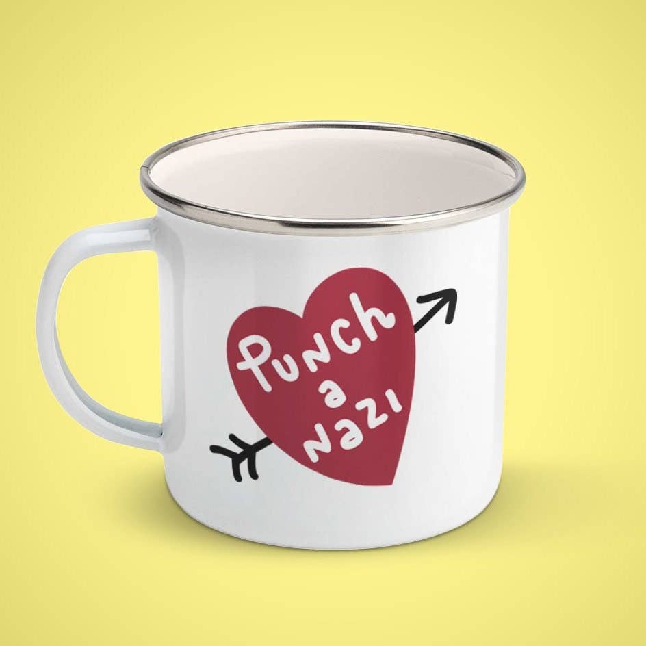 Chiaralascura - Punch a nazi - Mug en émail